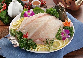 Cheom beong Jeonpo aged sashimi platter and spicy stew