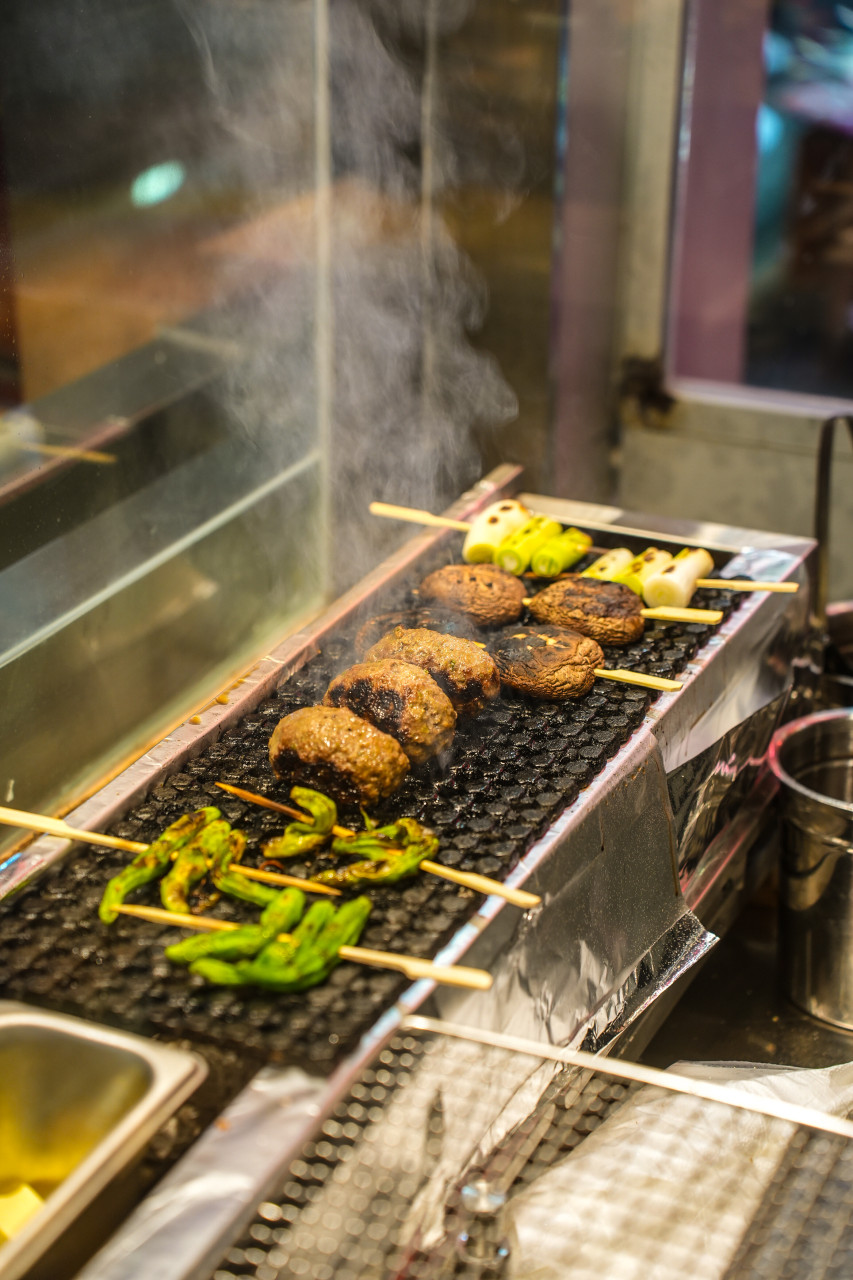 Jeokshim charcoal hamburger steak and highball