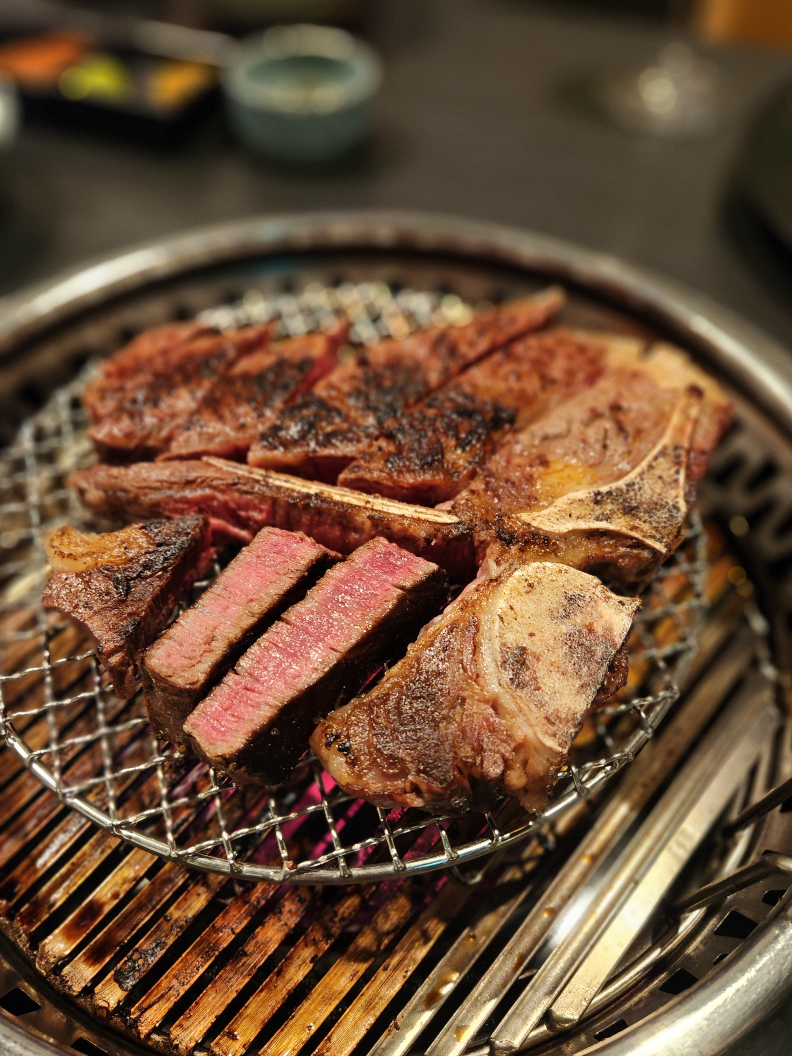 Uzinga 梧大包间韩牛烧烤服务