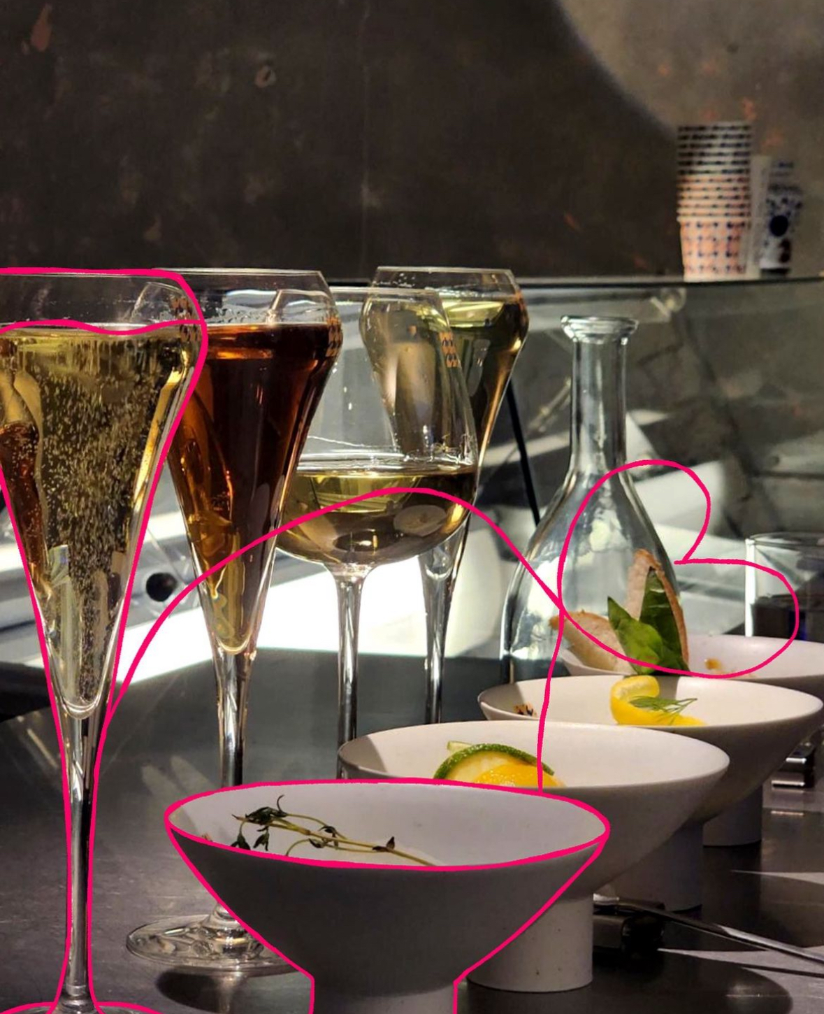 Salir冰淇淋拼盤與葡萄酒杯