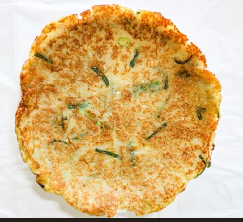 Gamjageok No.1 potato pancake and perilla sujebi