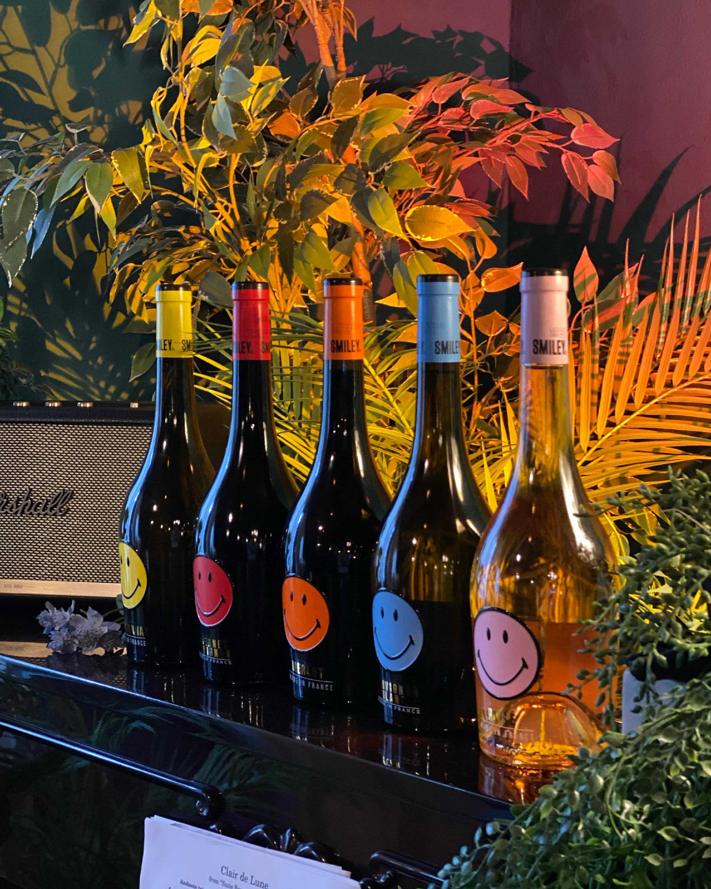 Vinzip Euljiro cozy wine bar interior with vintage charm