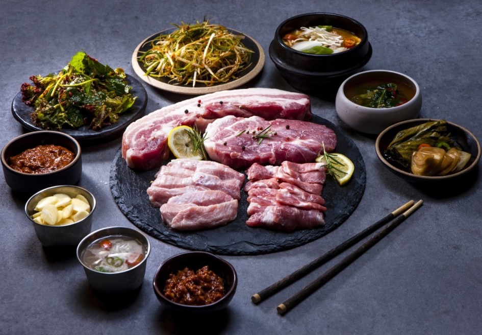Triple-aged pork and spicy jjukumi skillet near Konkuk Univ.