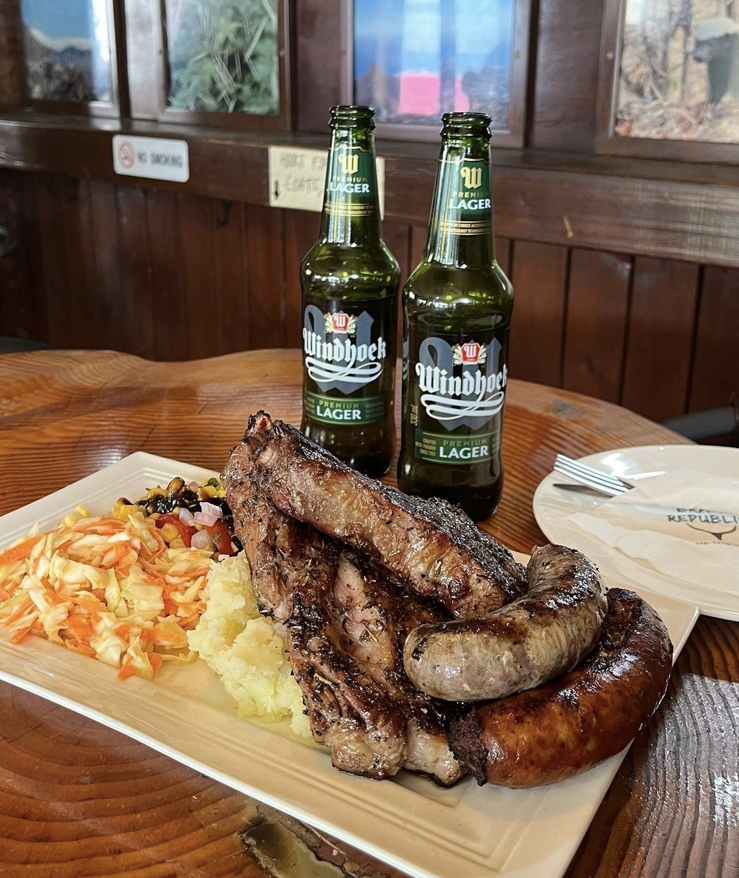 BRAAI REPUBLIC南非肉拼盘与葡萄酒