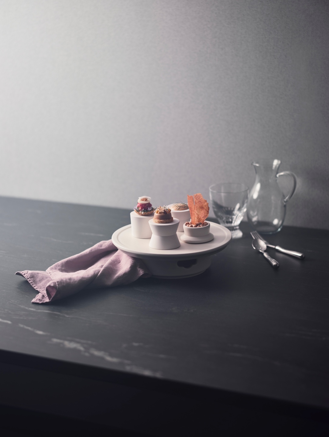 GRee:E secret dining room with seasonal tasting menu