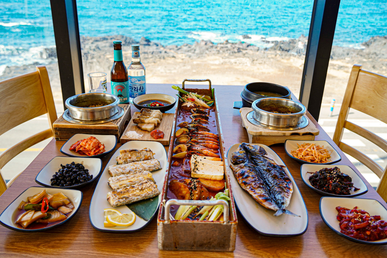 Galchigwan Aewol Coastal Road 海が見える太刀魚セット