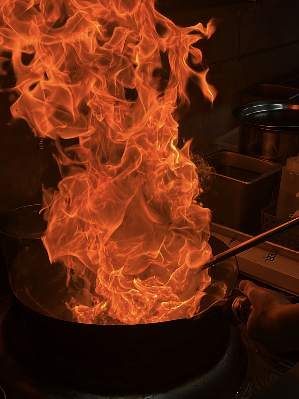 Dong Ho Mong course dining with thoughtful plating and wine & baijiu pairings