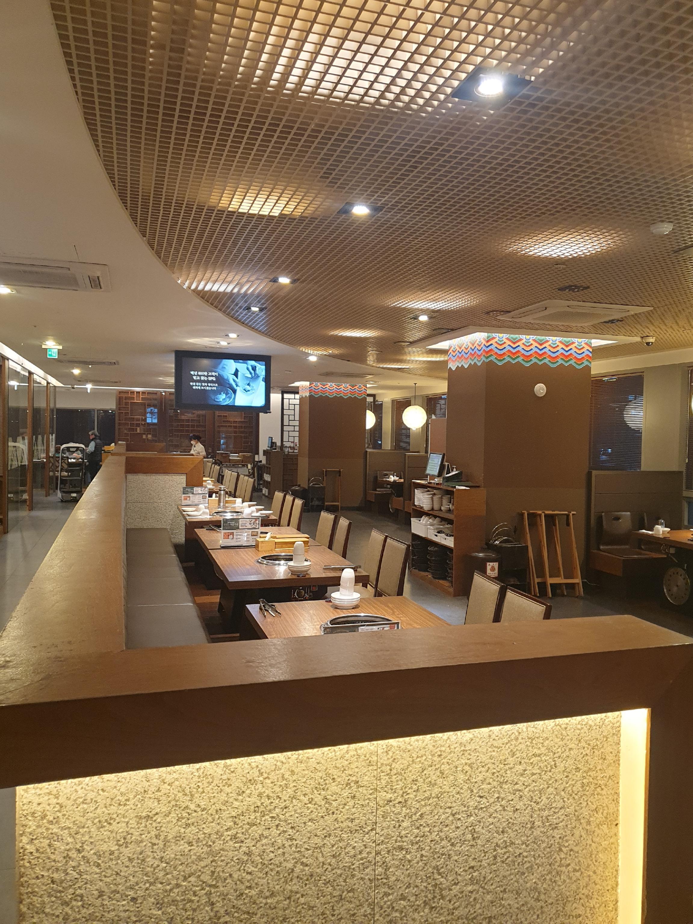 Songdo Galbi 燒烤經典帶骨排骨與豬肉