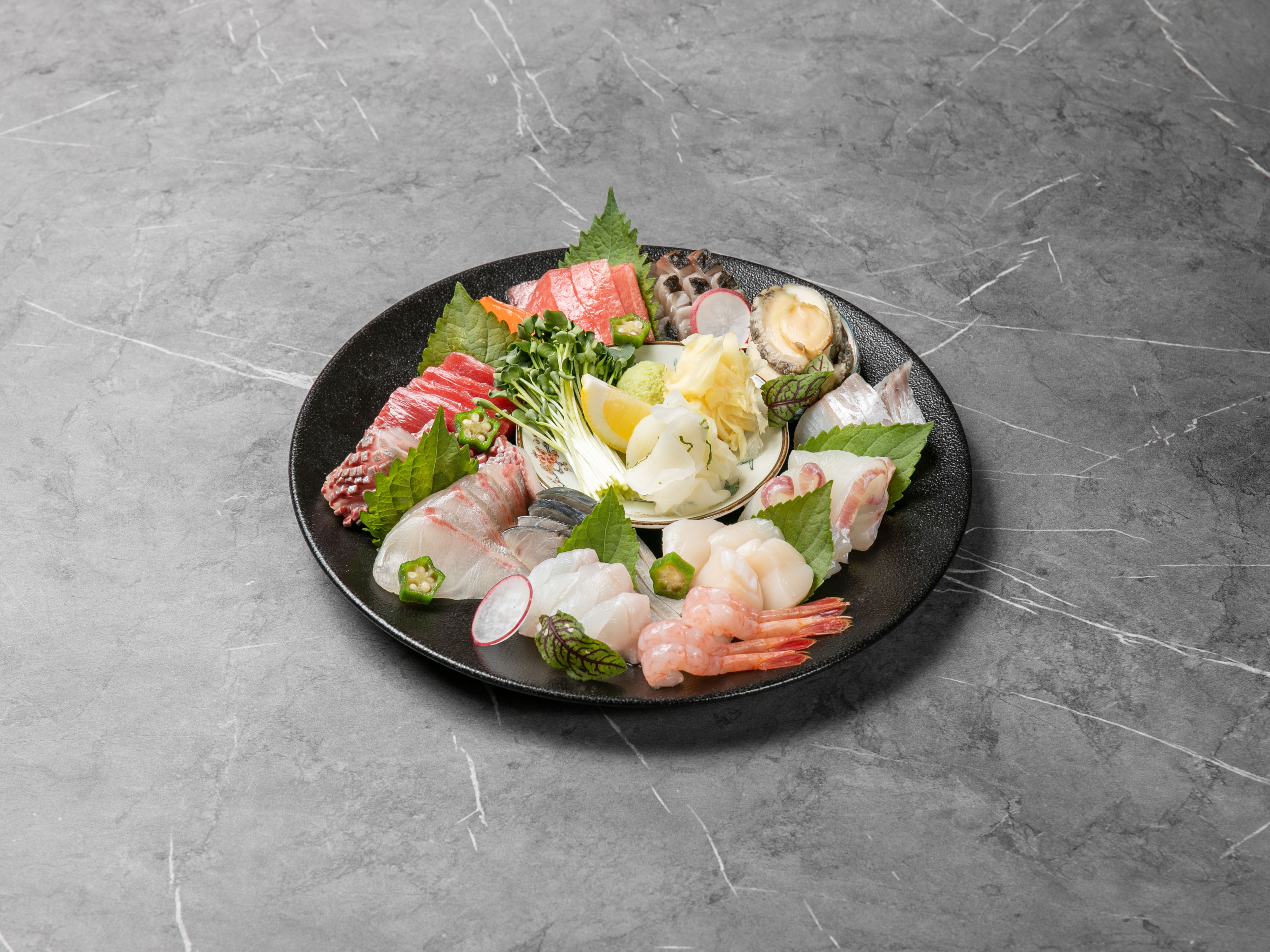 Cheongdam izakaya counter with sashimi and highballs