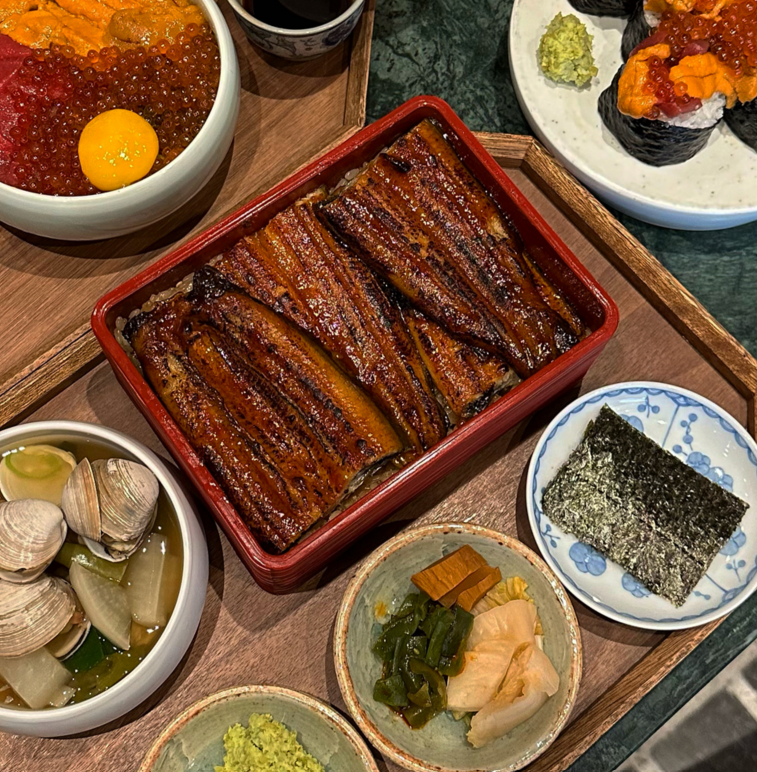 Gorogoro Seongsu unagi don and kaisendon