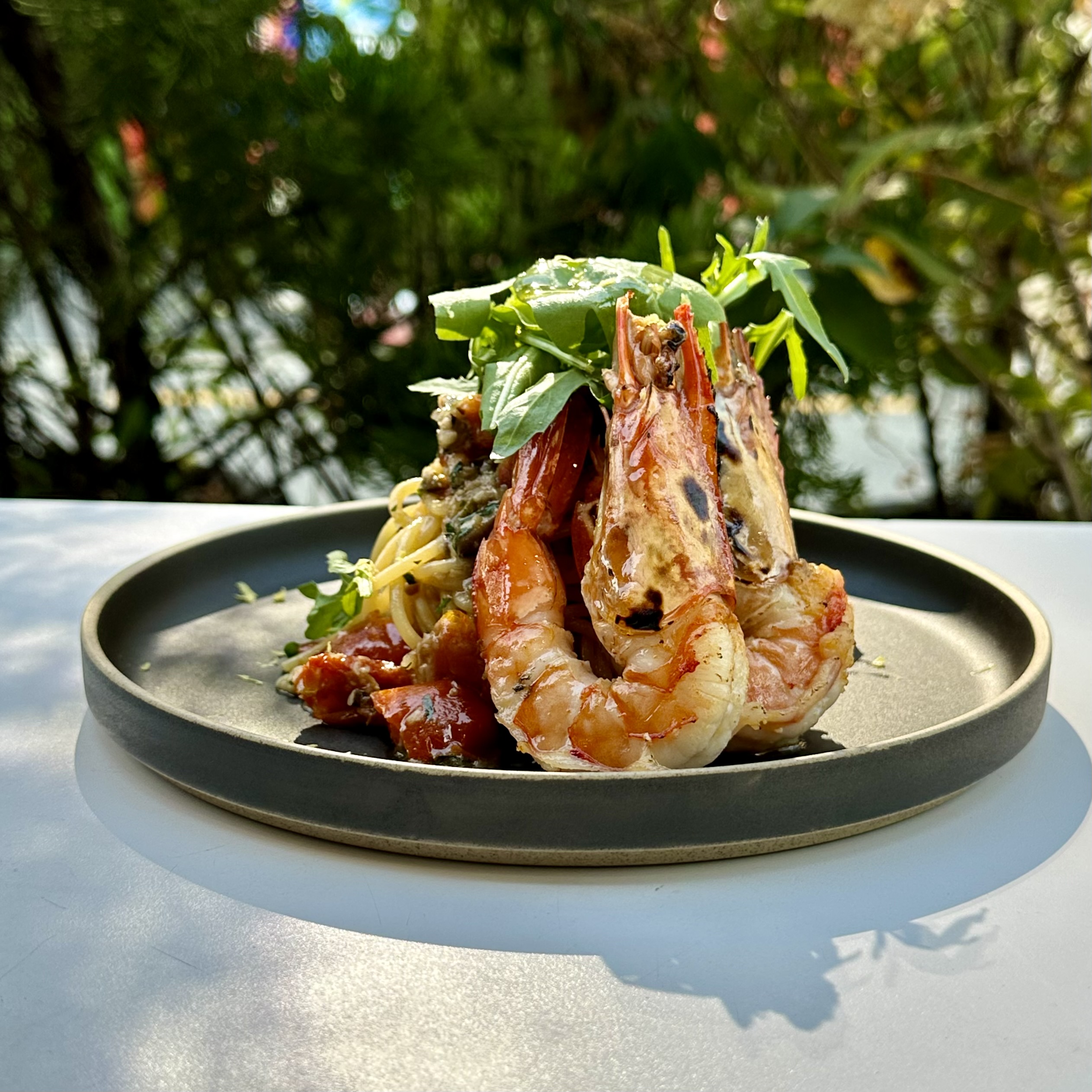 Peach 狎鸥亭罗迪欧早午餐与自然酒桌面