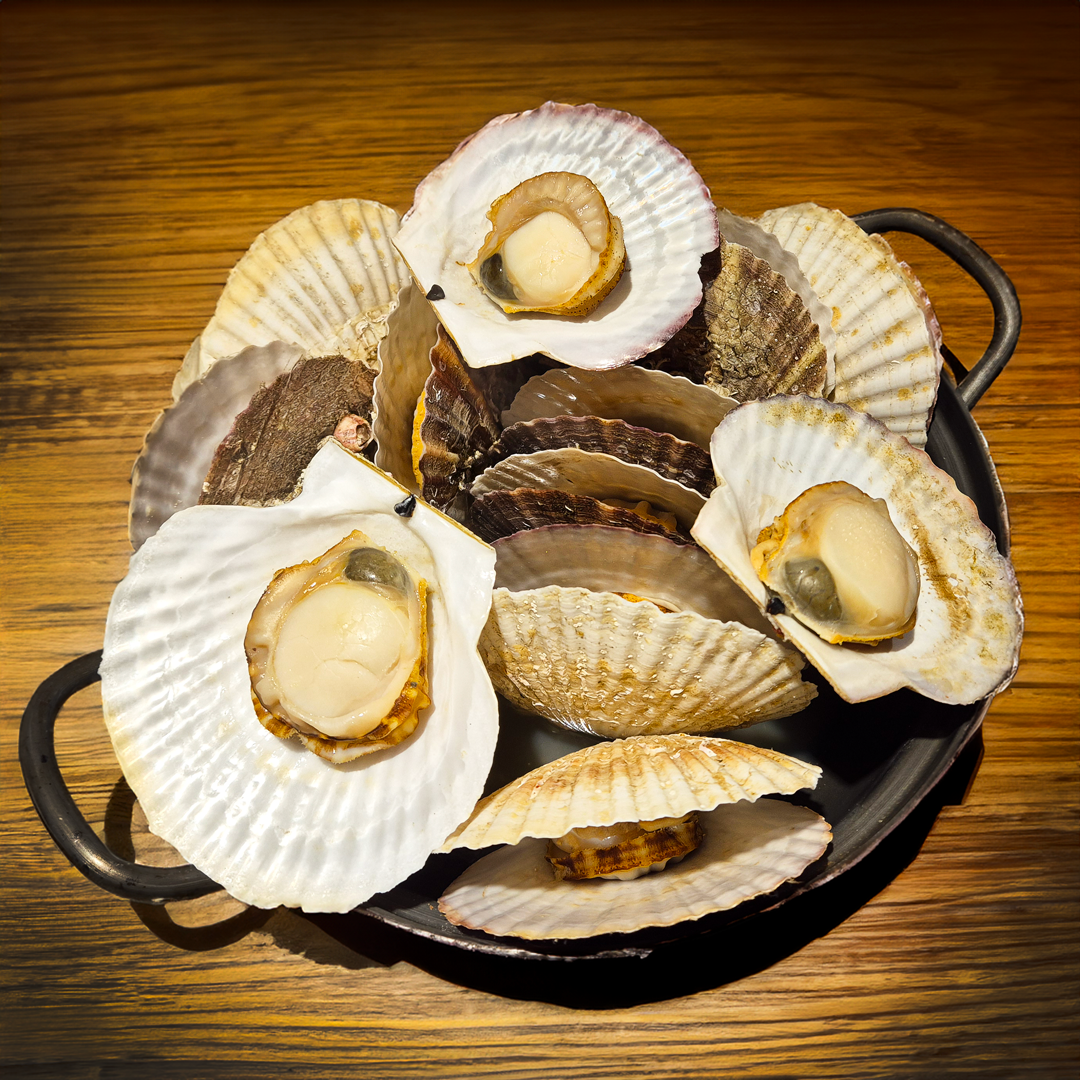 Seoneodo Samil Building sashimi and banchan