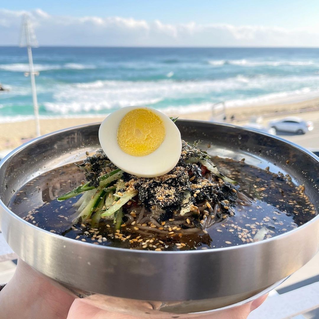 Gangmun oceanview makguksu and buckwheat gimbap