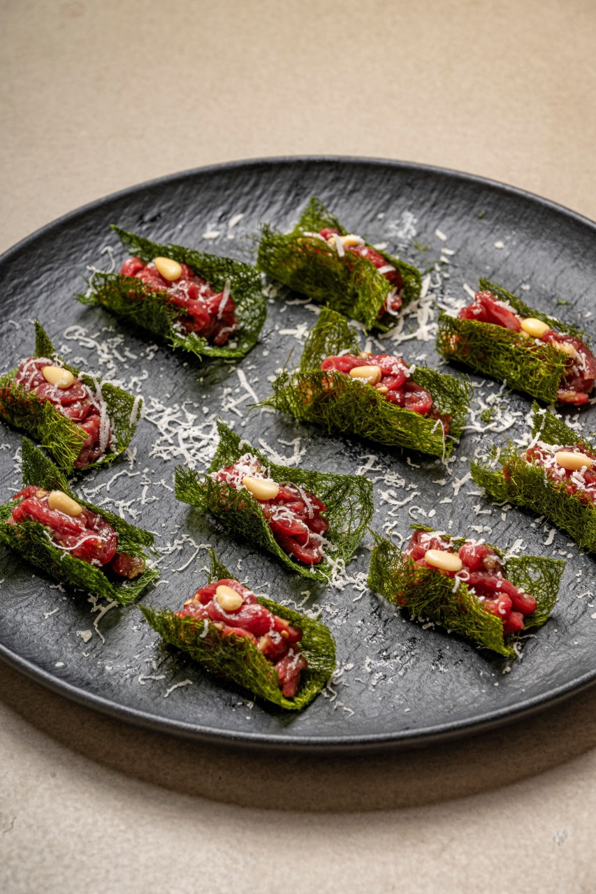 Soulae 屋頂酒吧與傳統酒水搭配