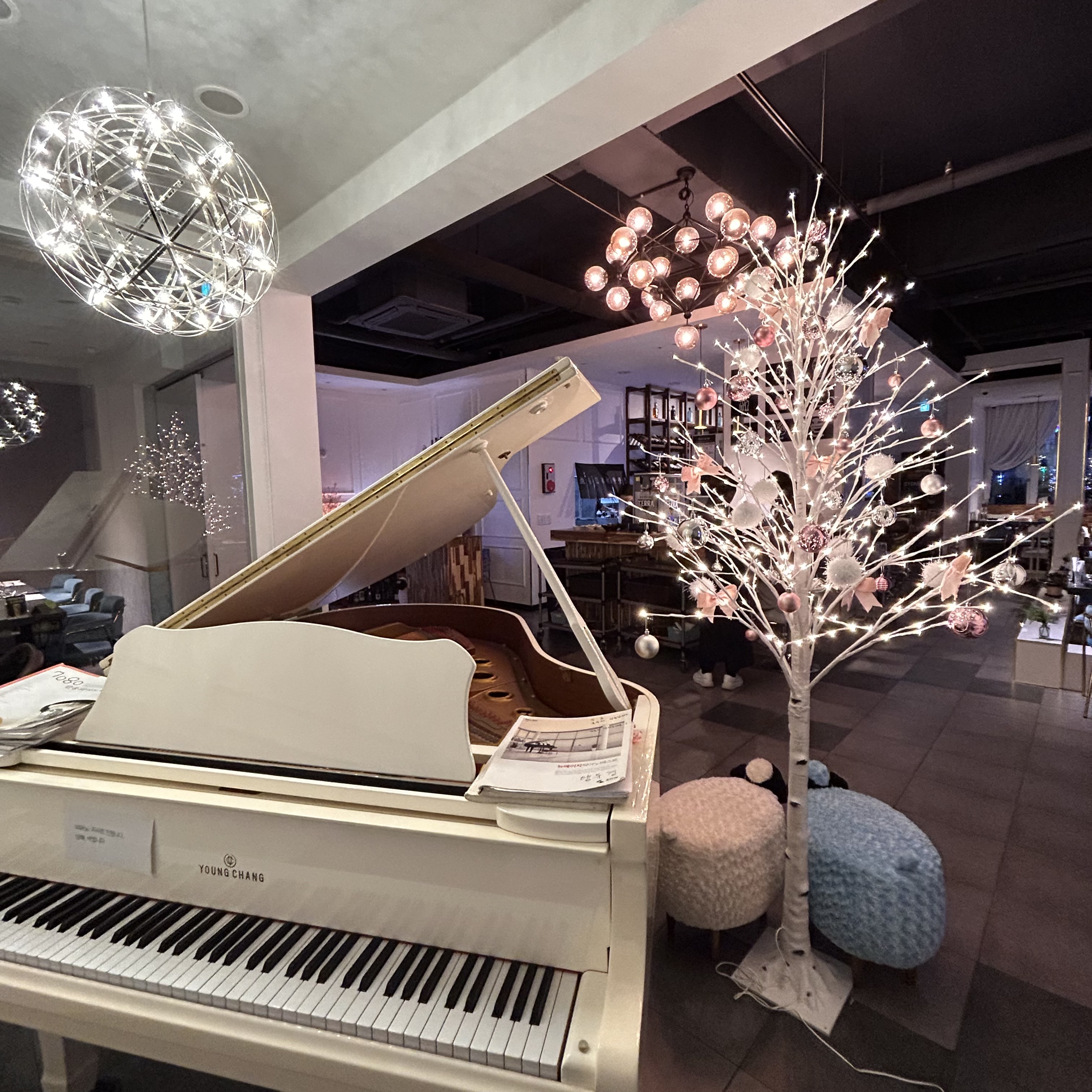 Sydney Lamb Songdo charcoal-grilled lamb chops with wine