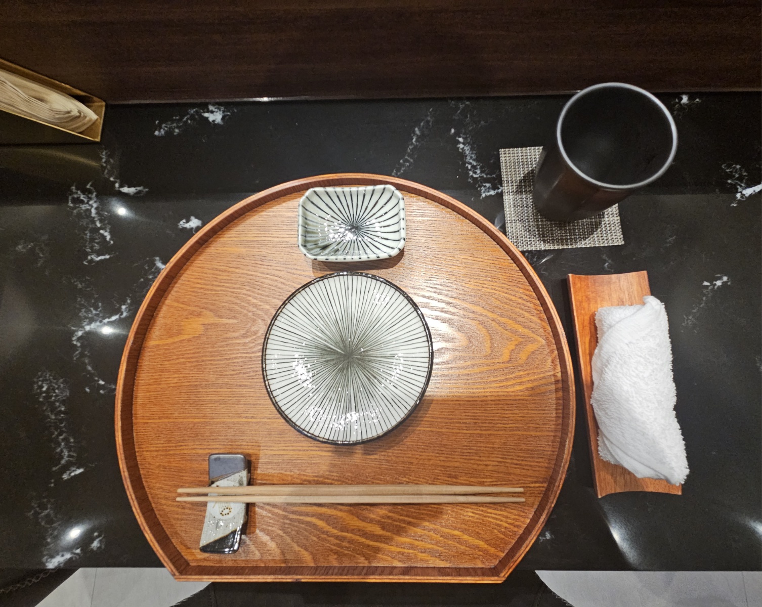 Sushitane南围区，厨师精选拼盘与温馨服务