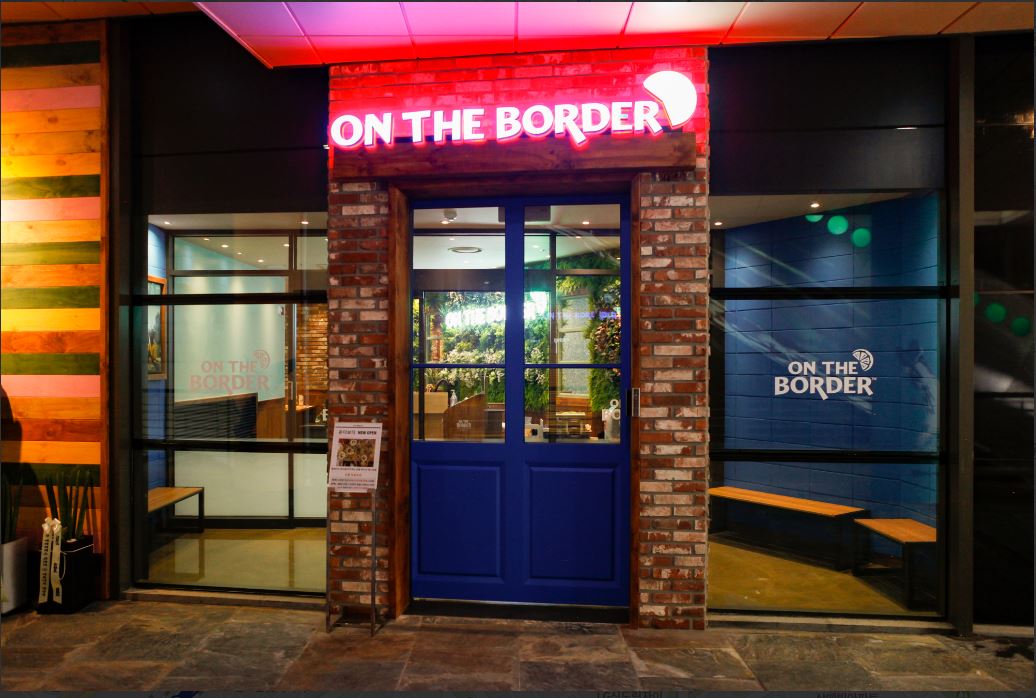 ON THE BORDER Sindorim fajitas and margaritas