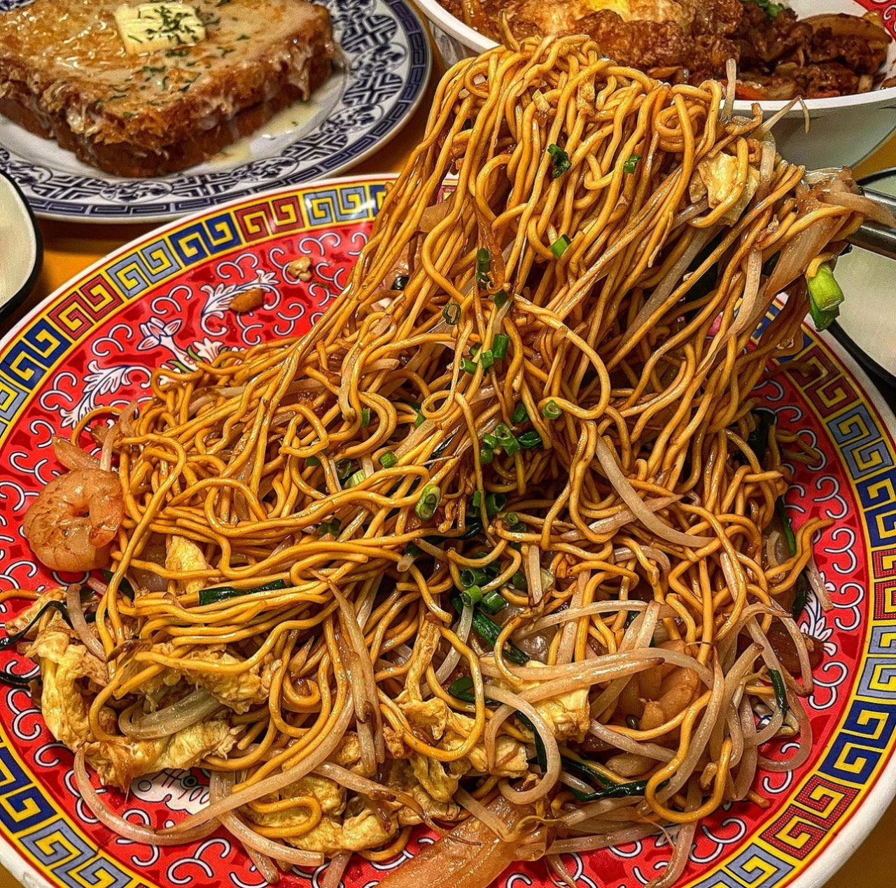 PANGZ retro American-Chinese plates with highballs