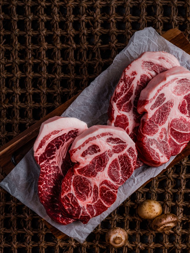 1pig Ikseon charcoal-grilled pork with cross-aging