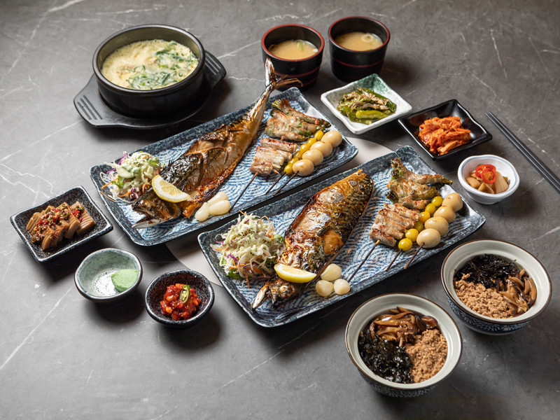 Daewon & Daewon grilled fish and skewers set in private room