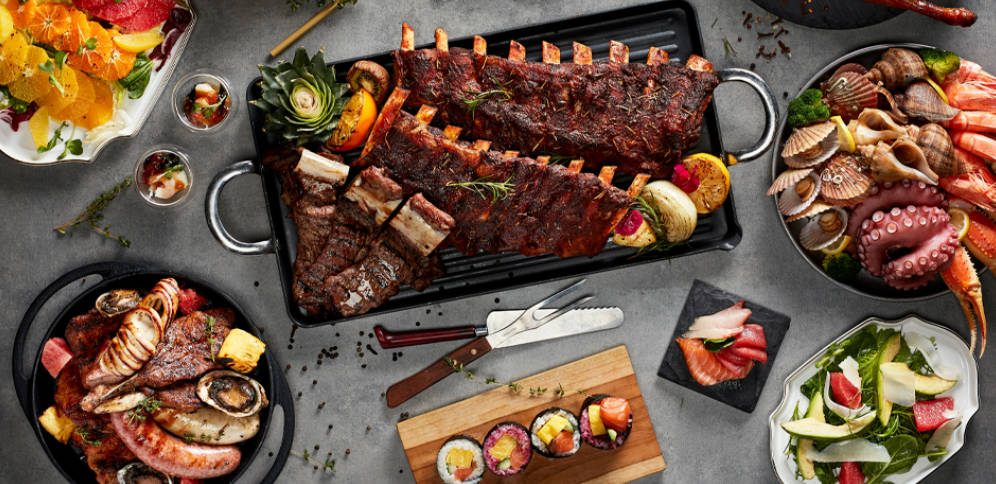 Paradise Hotel Busan On the Plate live kitchen and terrace view