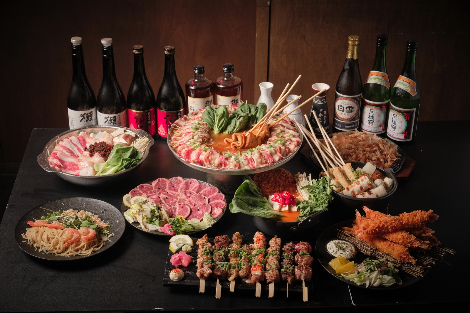 Yakitori Babyの個室と居酒屋料理