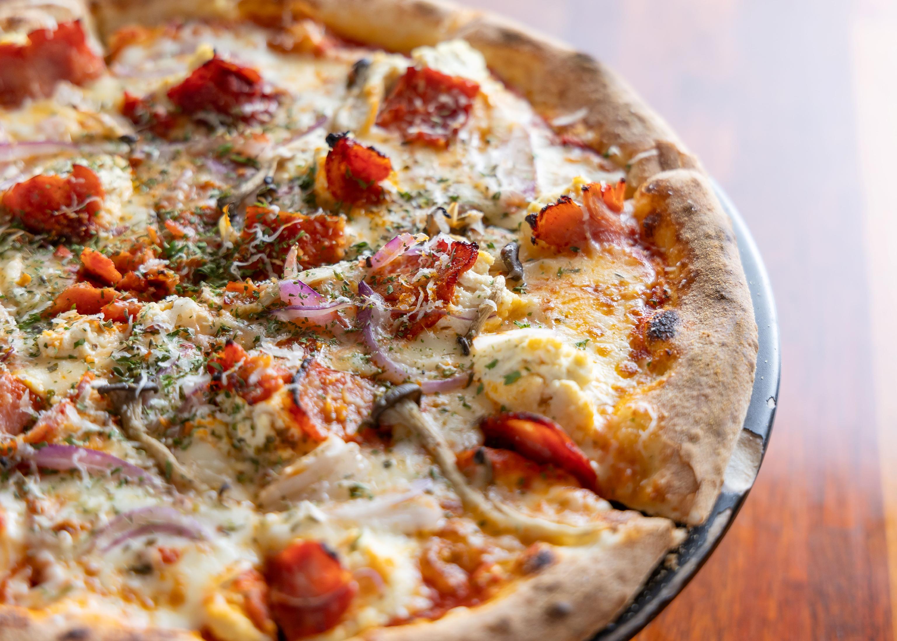 Junsu Bang Kitchen的韓風義大利麵與豆腐披薩