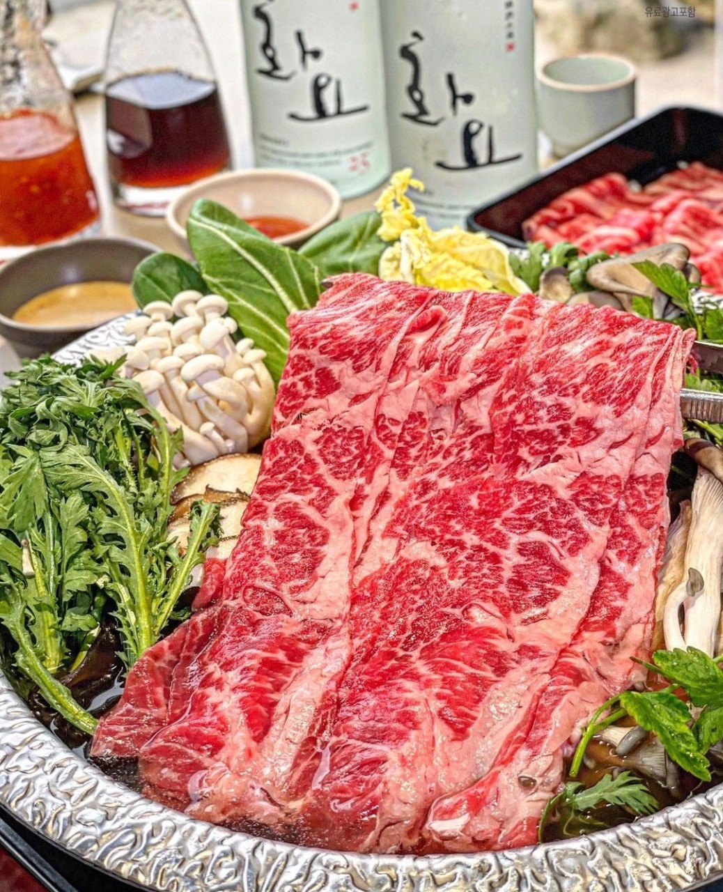 샤브인서울 壓軸湯底搭配黑豬肉與韓牛