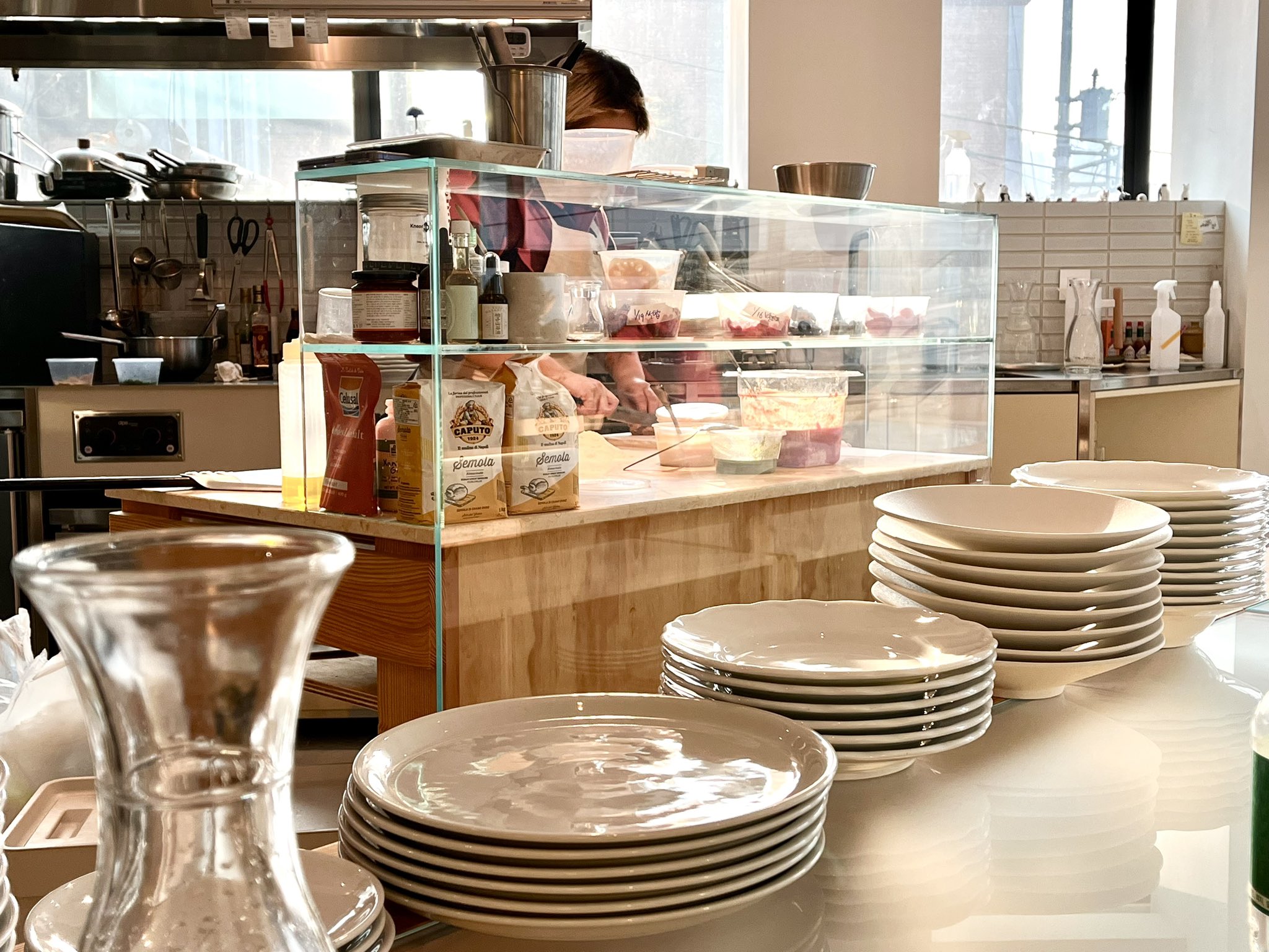 Weirdough plant-based pizza from gas-fired oven in Yeonhui