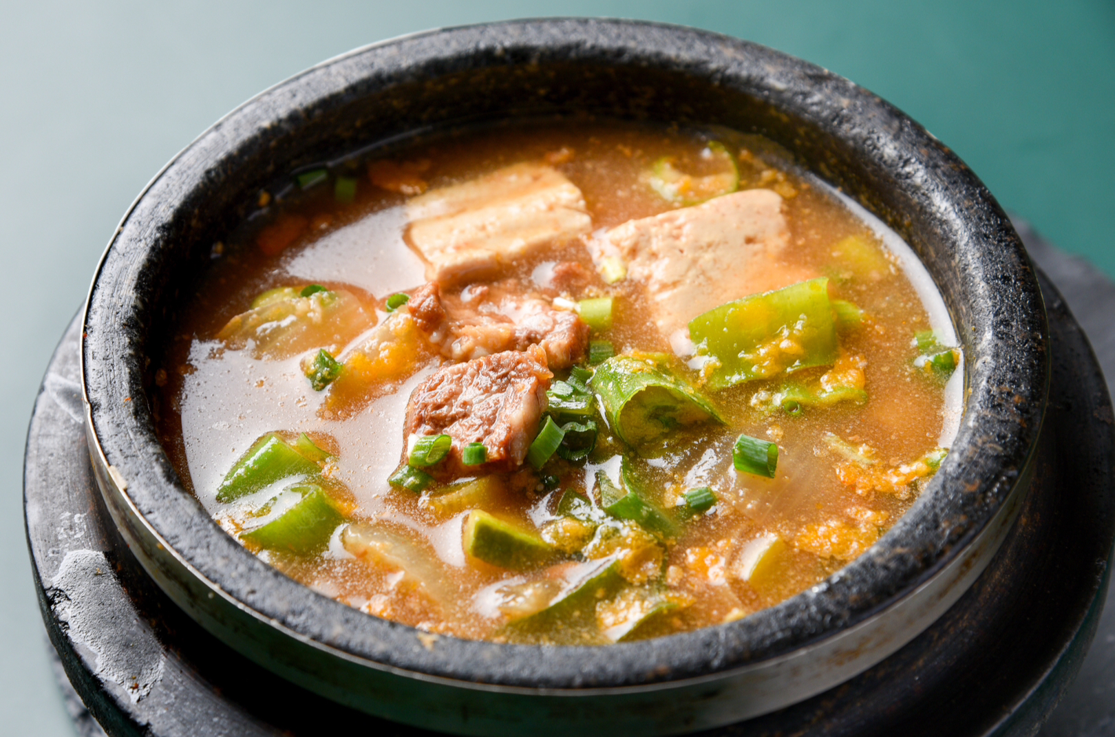 TODAMGOL49 Cheongdam宁静的韩定食餐桌与包厢