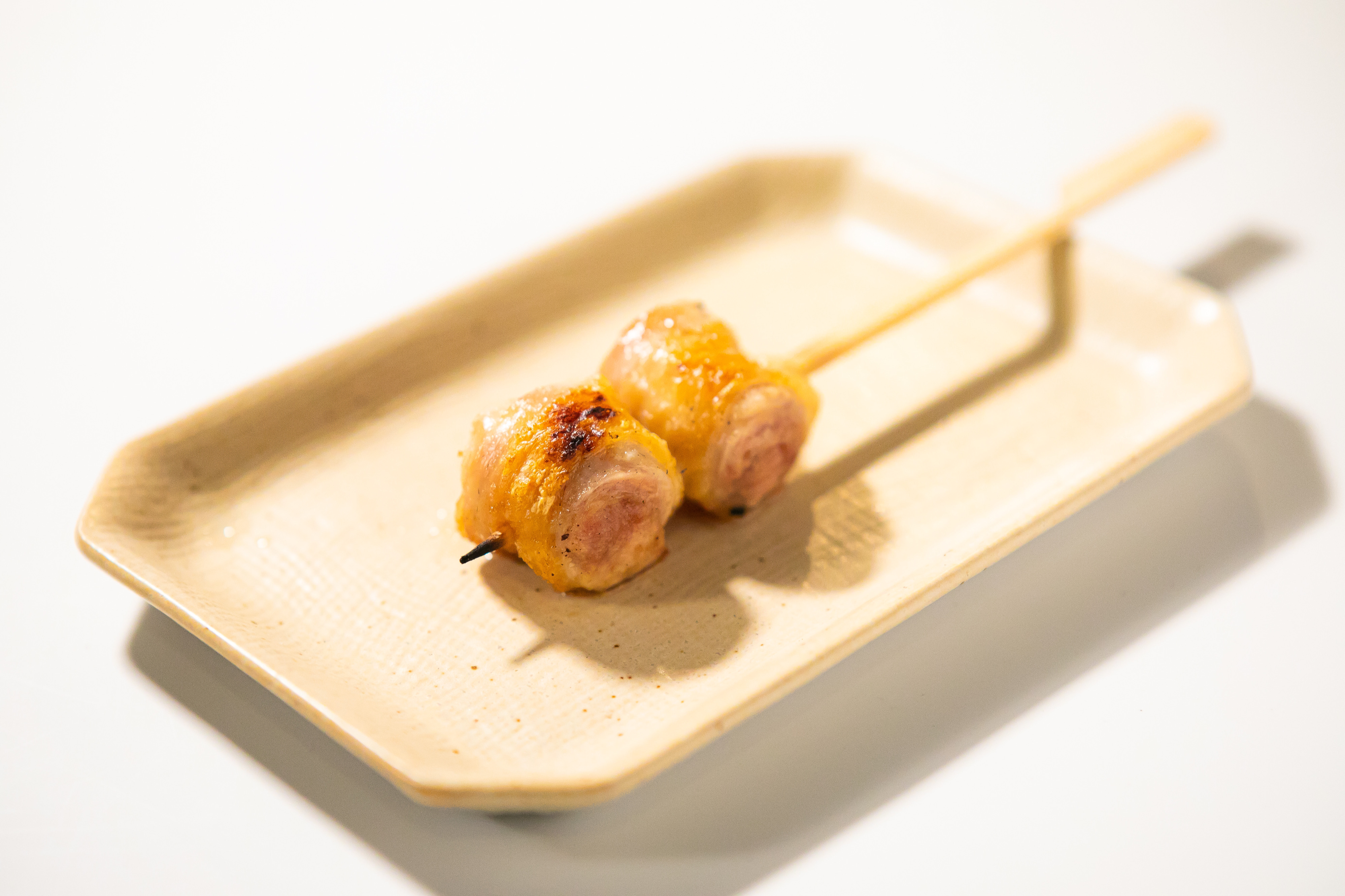 Yakitorimook 新沙の地鶏串と備長炭