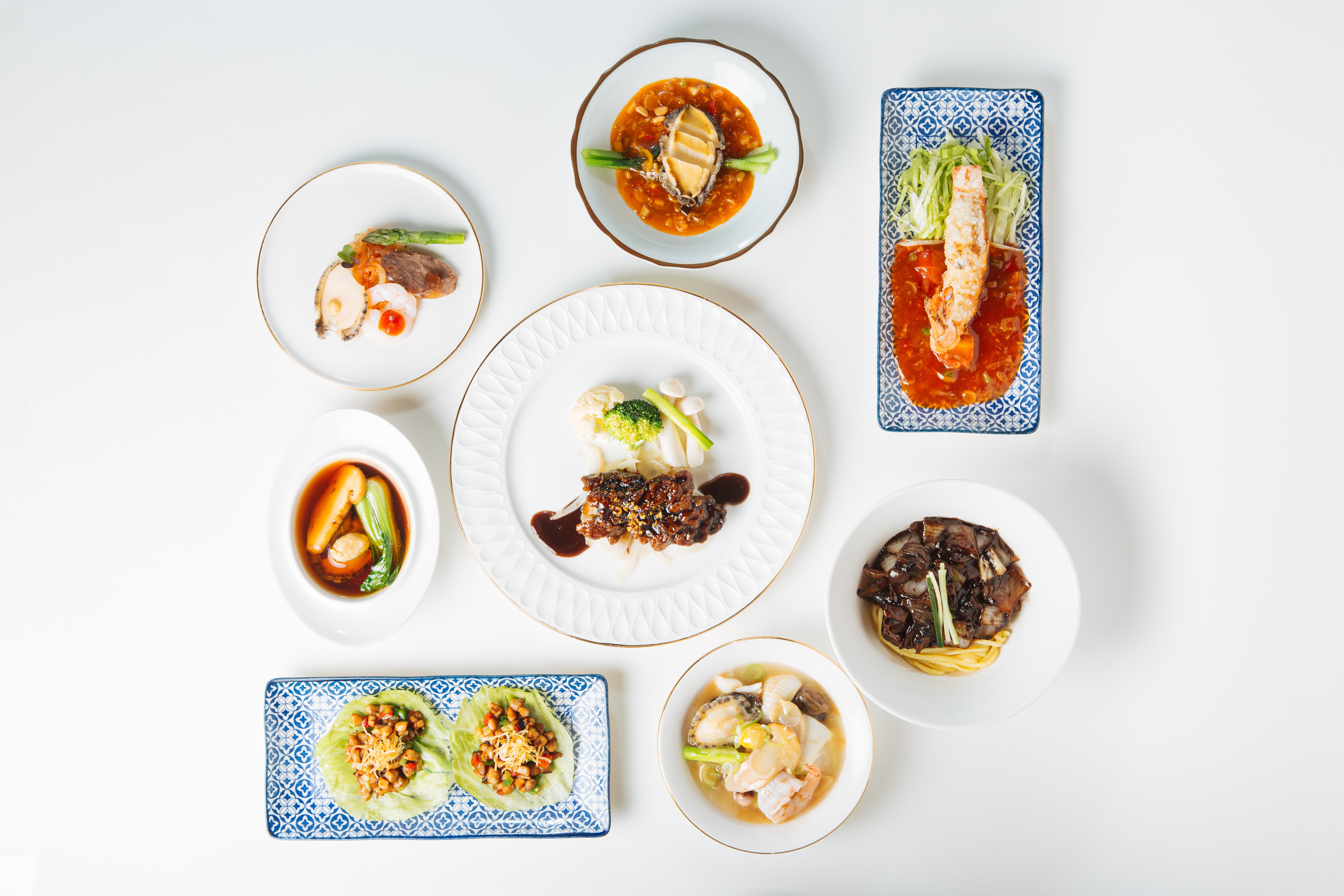 Jubang-Ryuのビンテージ中華内装と炒め料理