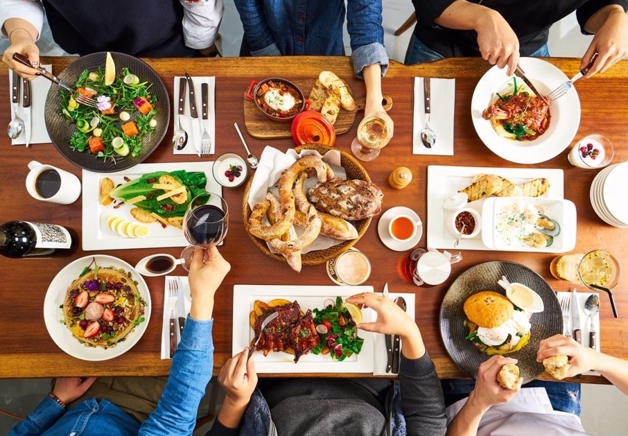 American Table bright brunch dining room in Samseong