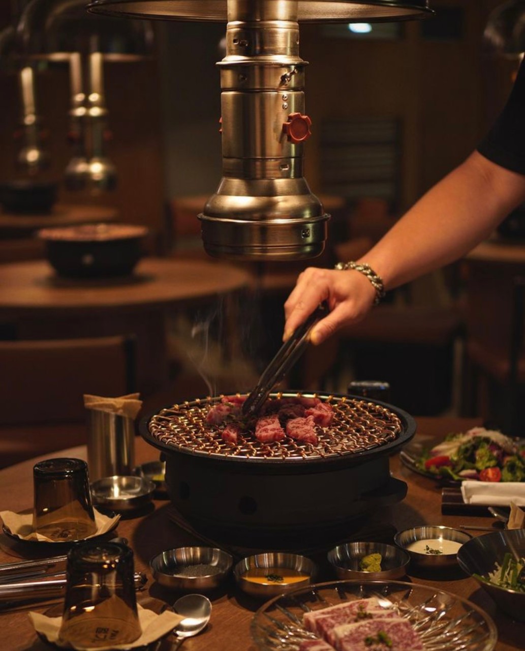 10kii 伺堂炭火烤牛肉及适合烧酒的菜肴