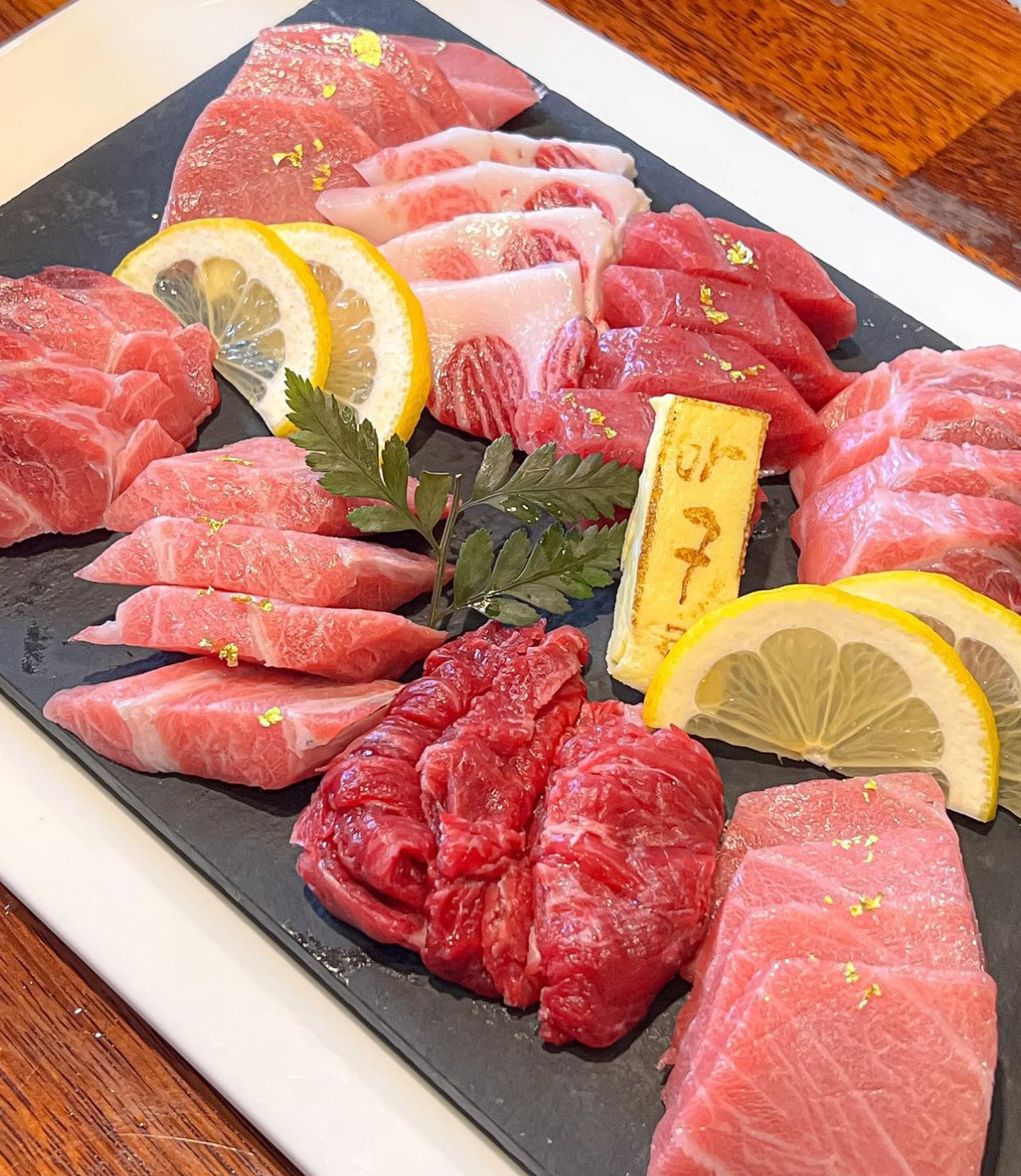 Maguro 1980新鲜金枪鱼拼盘及清酒搭配