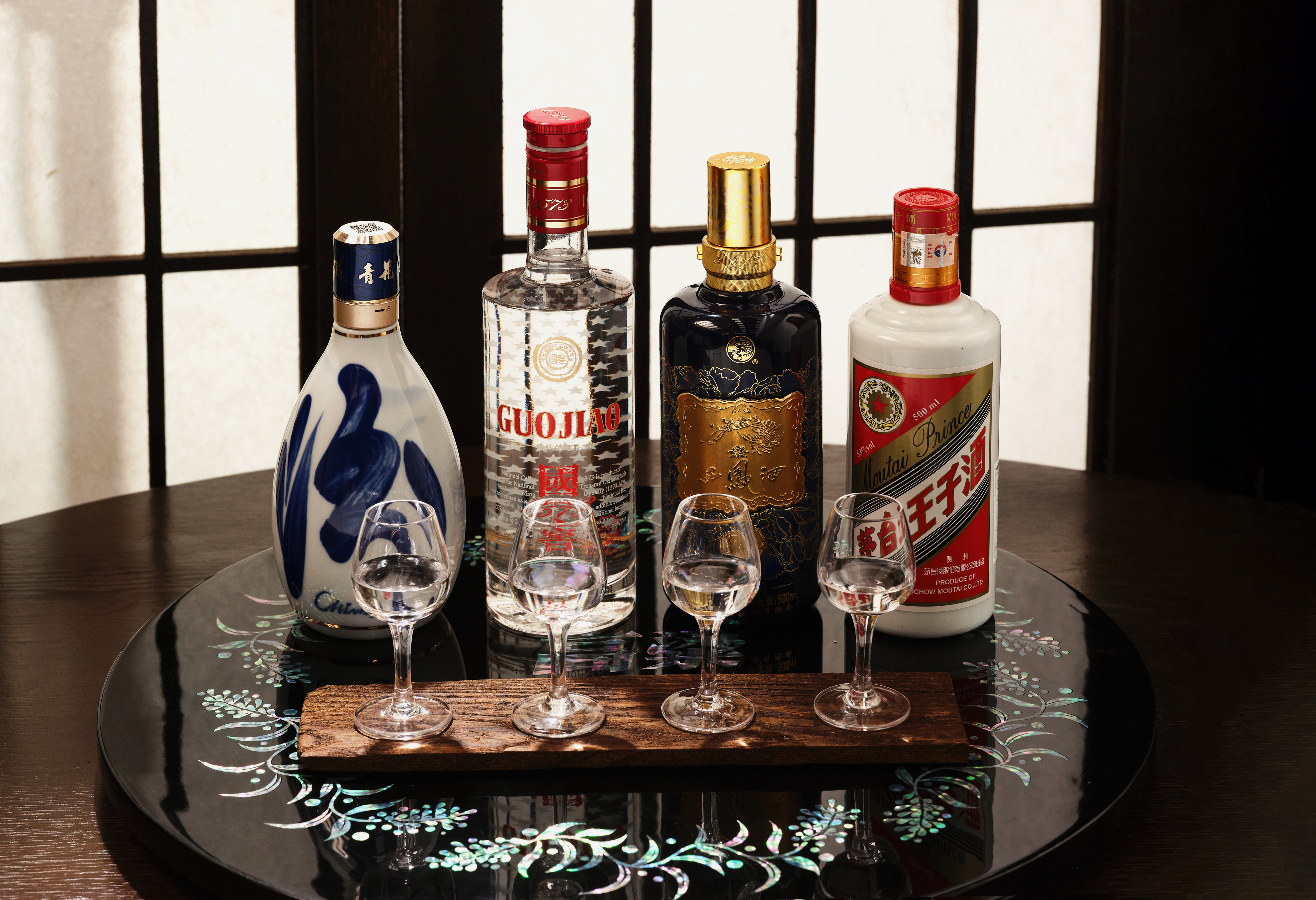 Gaoliangjiu Guan kaoliang tastings with regional Chinese plates