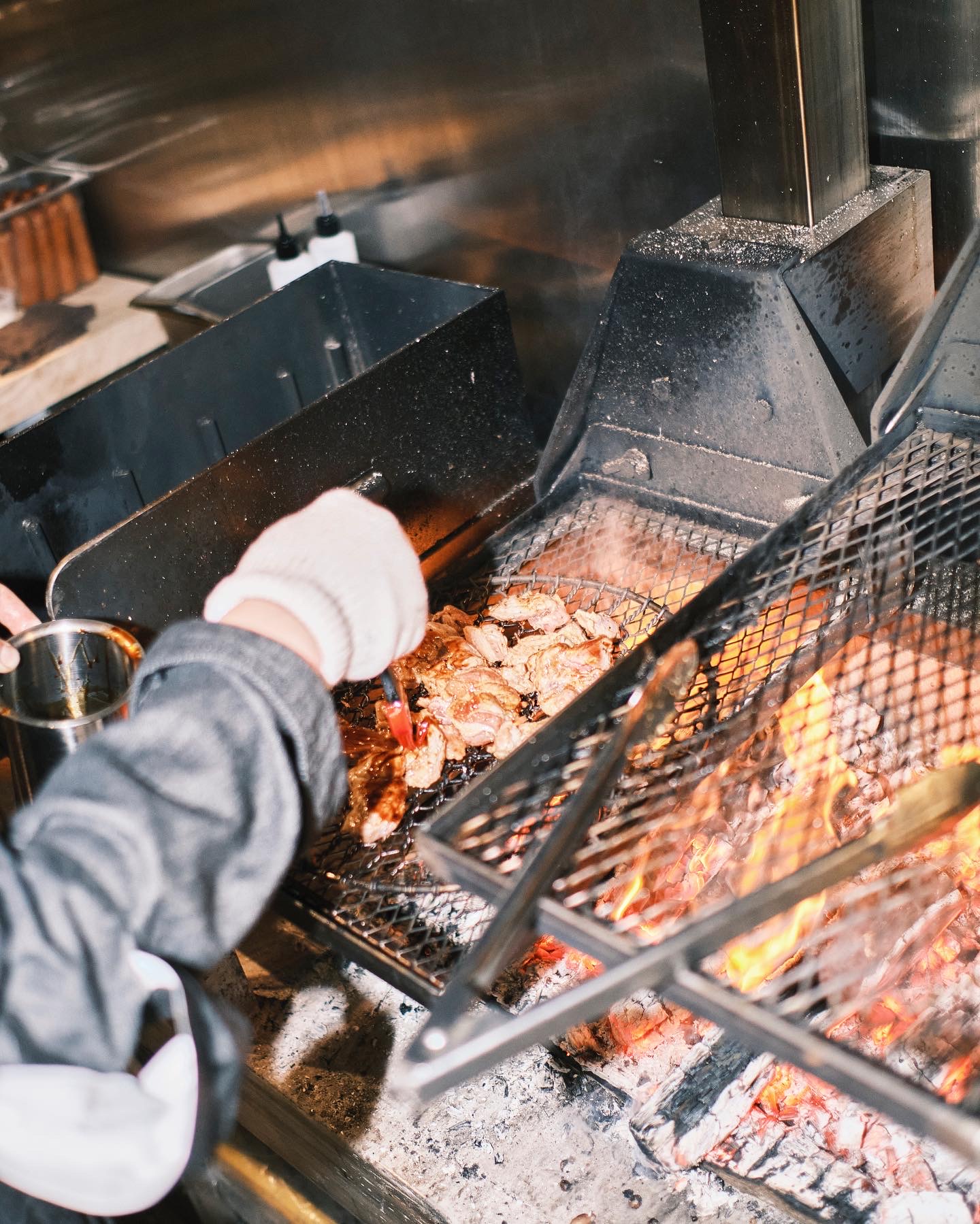 Villa wood-fired canotto pizza and fresh pasta