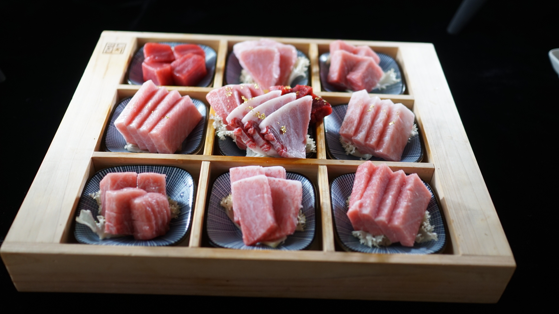 金鮪蠶室窗邊座位與鮪魚無菜單料理