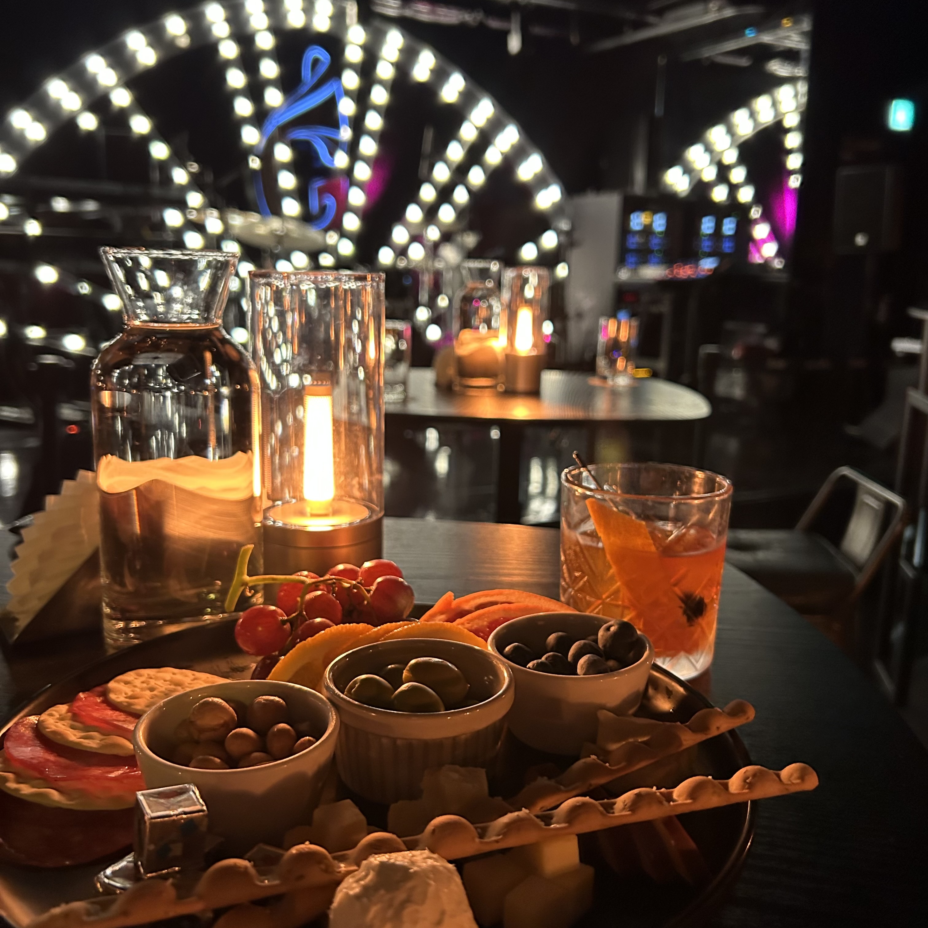 Get All Right Cheongdam 现场乐队表演与鸡尾酒