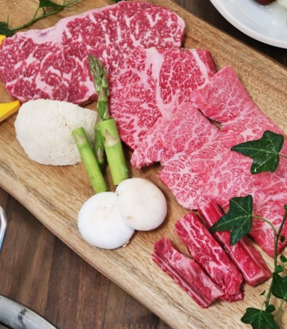 Hue Grill bamboo garden view and sizzling aged pork belly