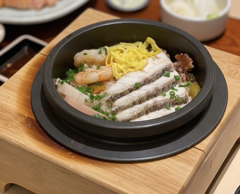 Seasonal Korean table and pot-cooked rice at DOKKOKJI Songpa Tower