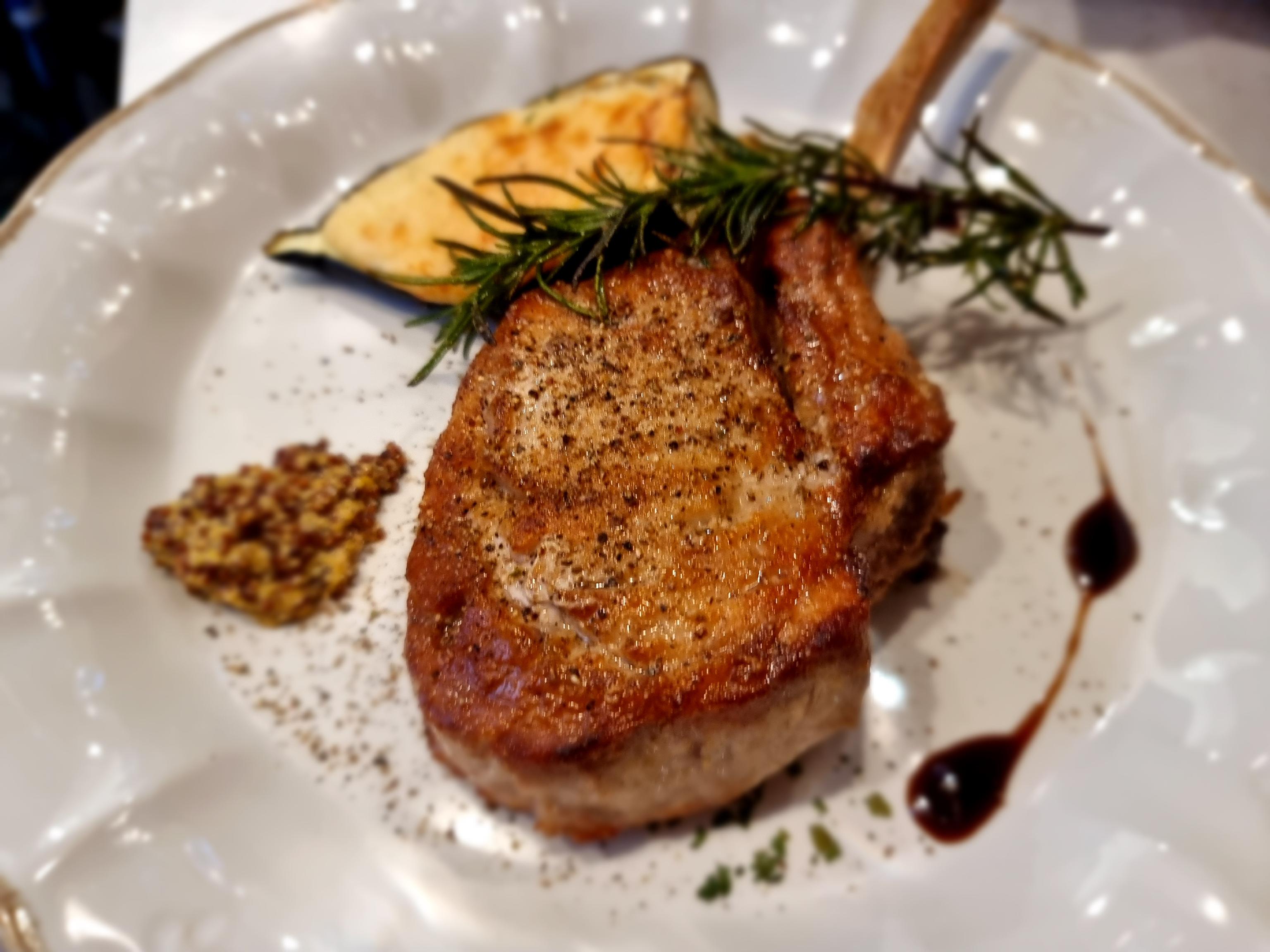 GAVI 酒餐廳私密空間與搭配料理