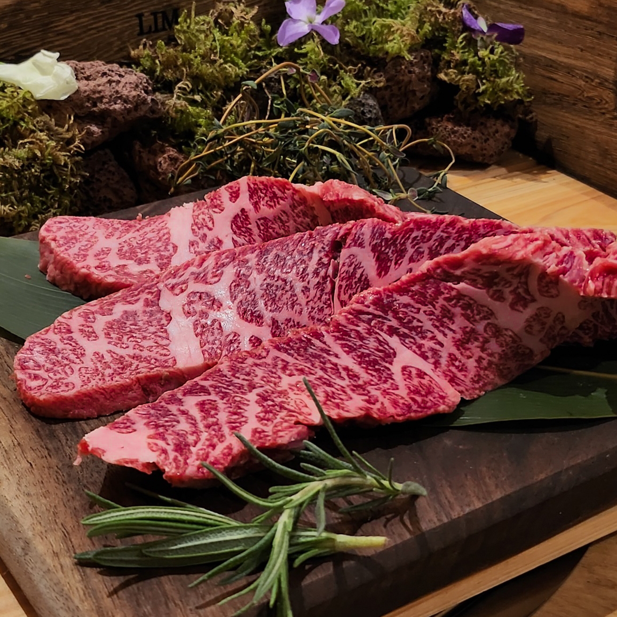 임옥 個室での卓上グリルでのプレミアム韓牛