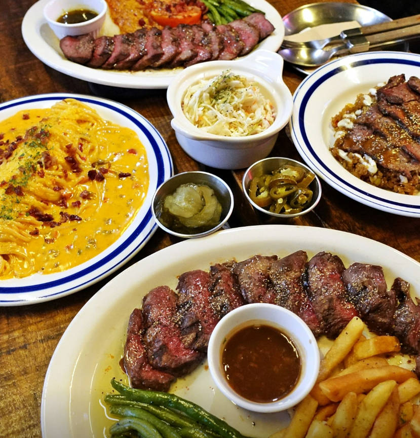 양키스그릴麻莱店刚出炉的湿式熟成牛排