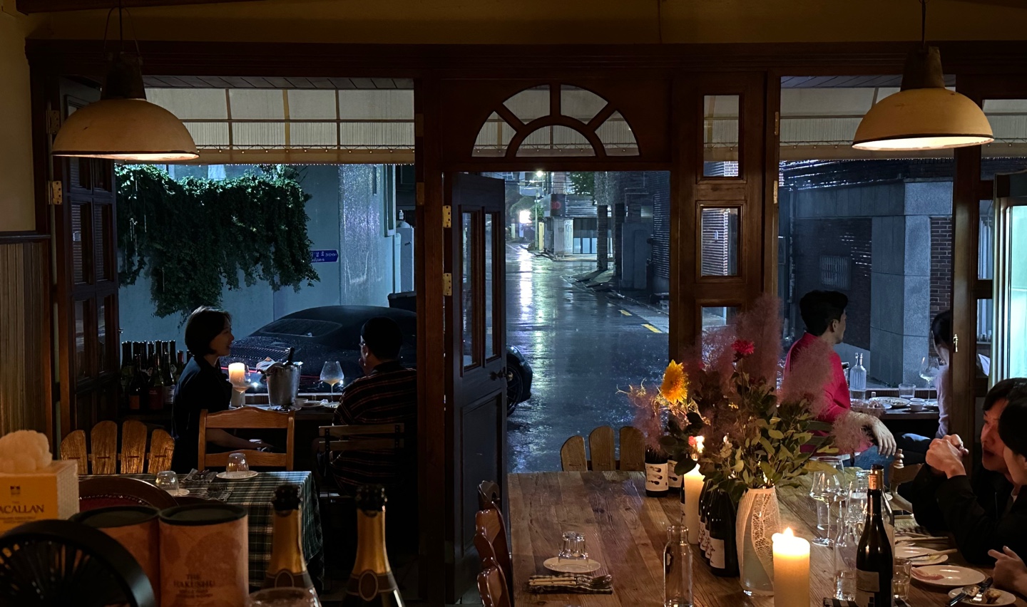 Bar mulmangcho intimate wine bar interior near Gwangalli