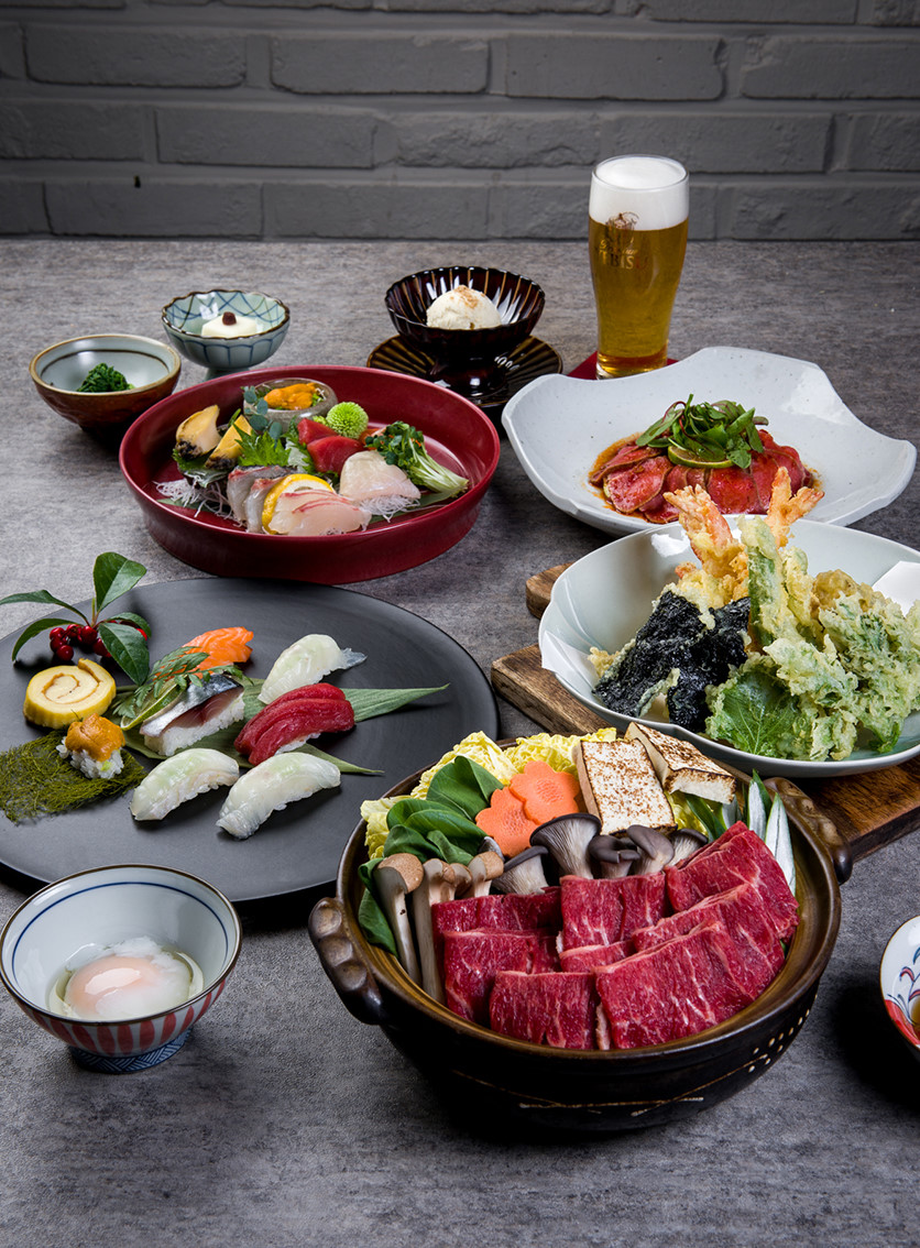 ジンカワパラダイスシティの窓際の刺身コース