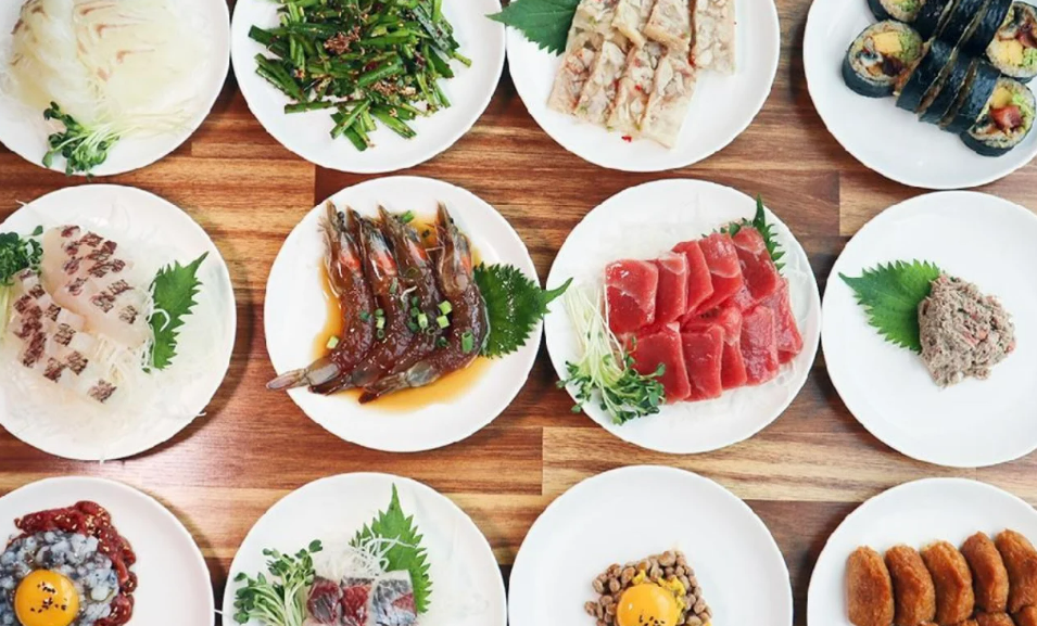 Anagoya Namdo style seafood plates in a private room