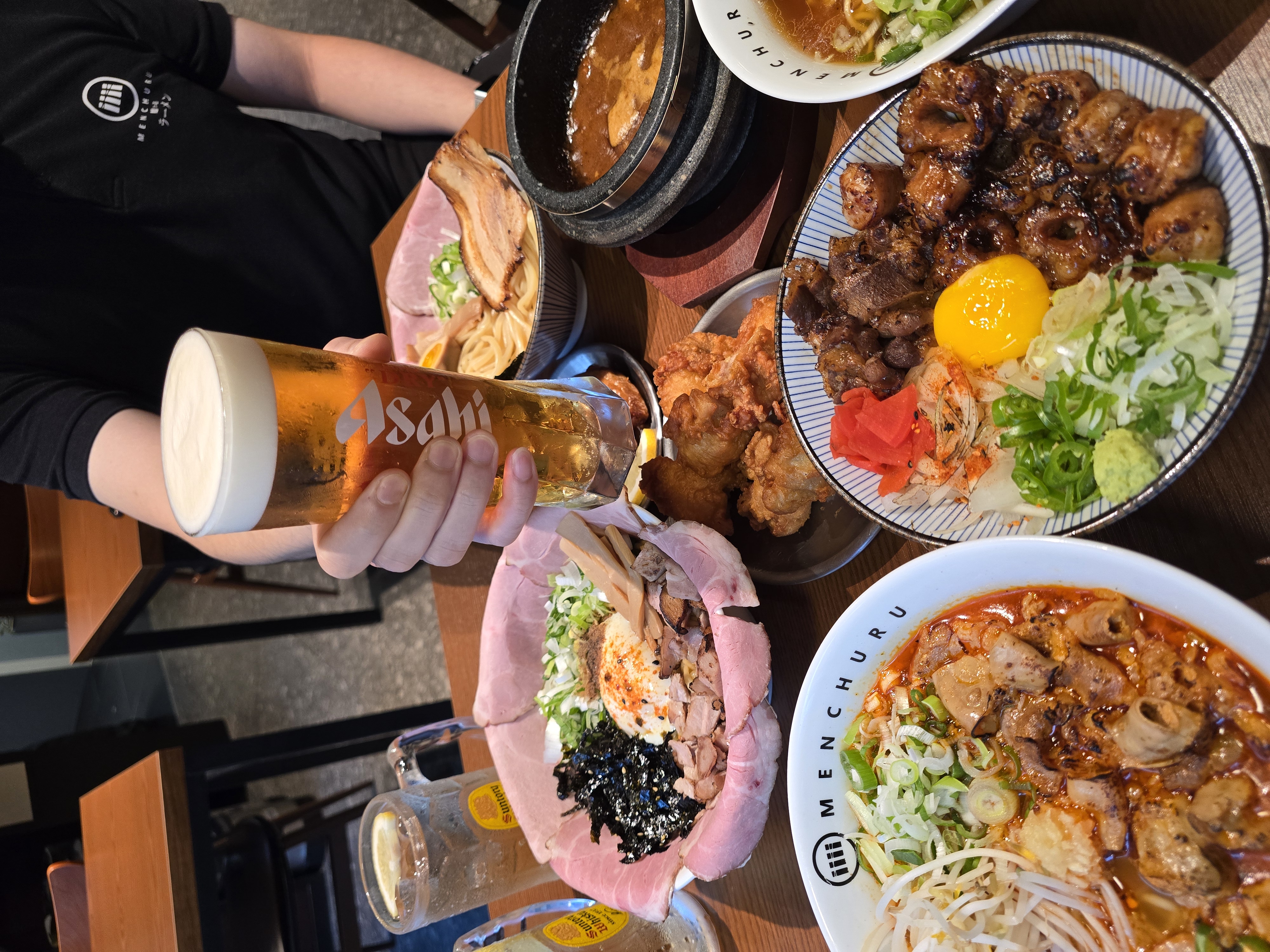 강남역近くの멘츠루 강남점（Menchuru Gangnam）のラーメン丼