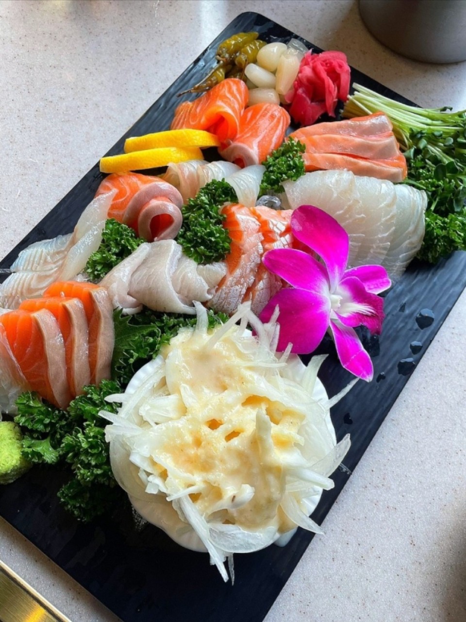 Neighborhood pub vibe near Sagajeong with snacks and drinks at Dongne Suljip Sajajeongjeom