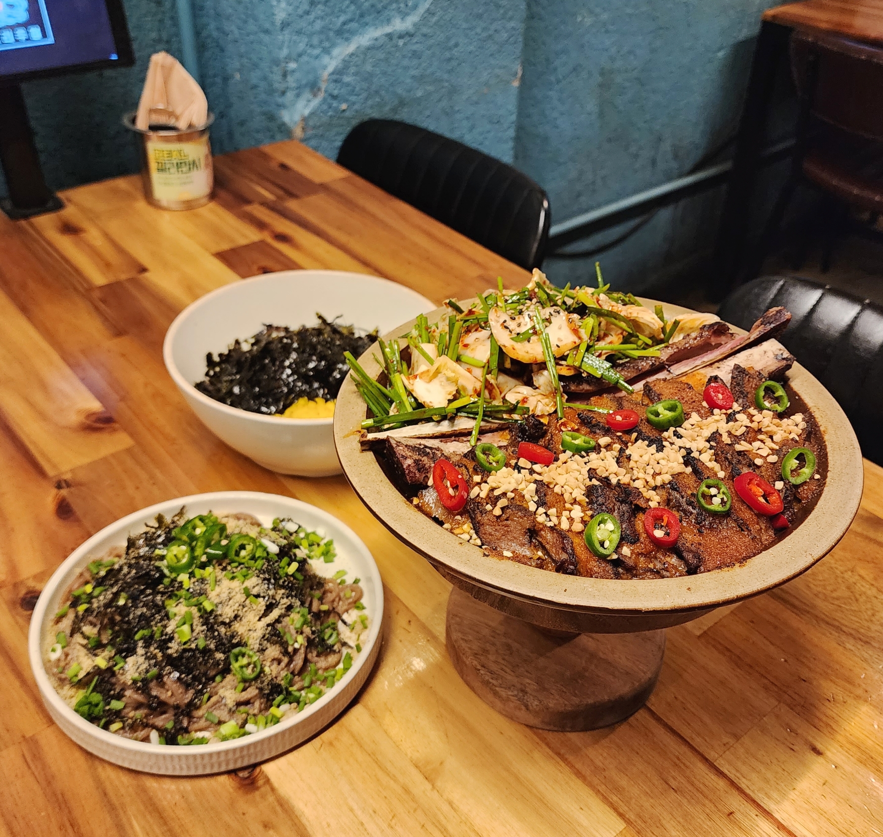 Gaengsaeng fusion dishes and signature ribs